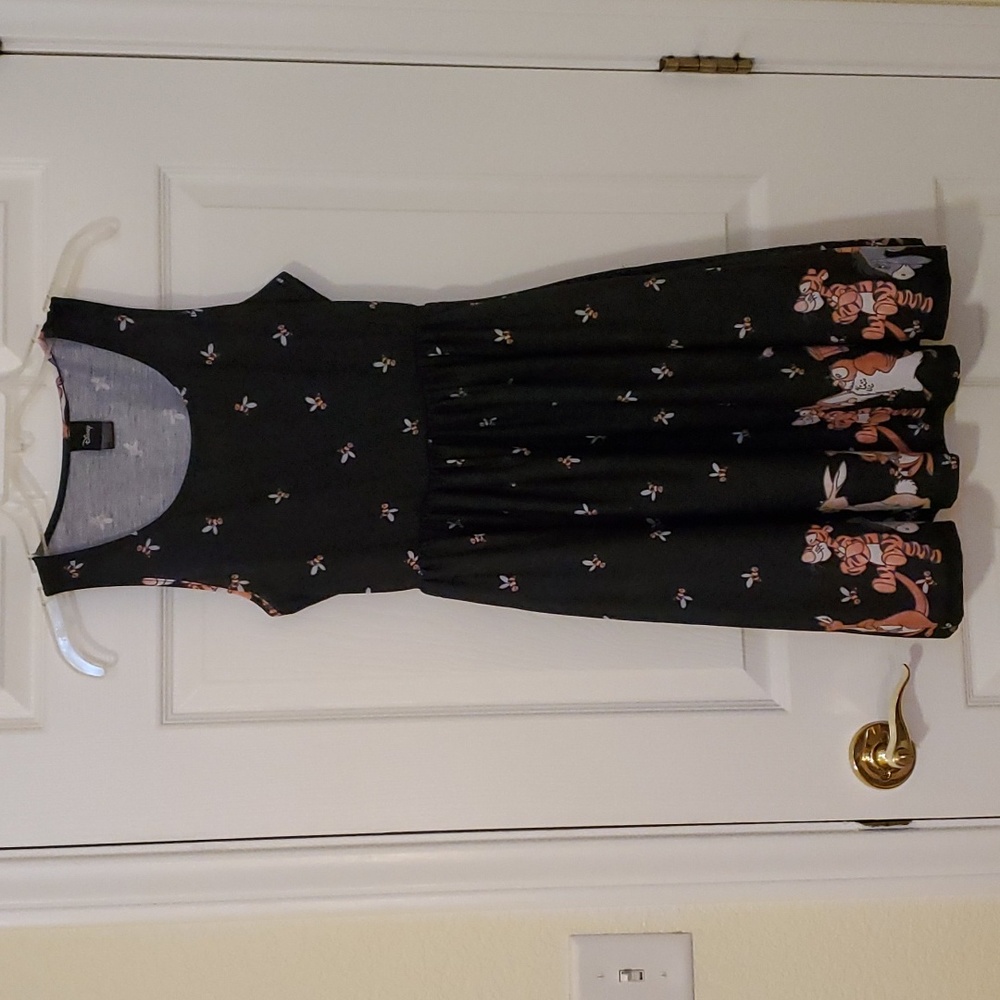 Disney Winnie-the-Pooh Dress Size Small